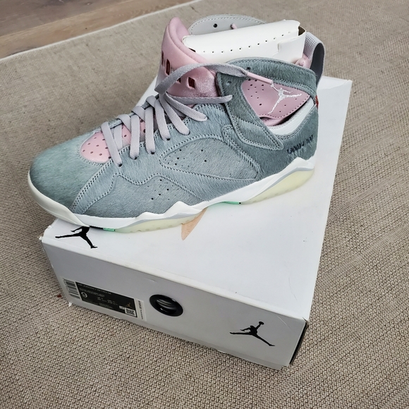 Jordan 7 Retro SE Hare
